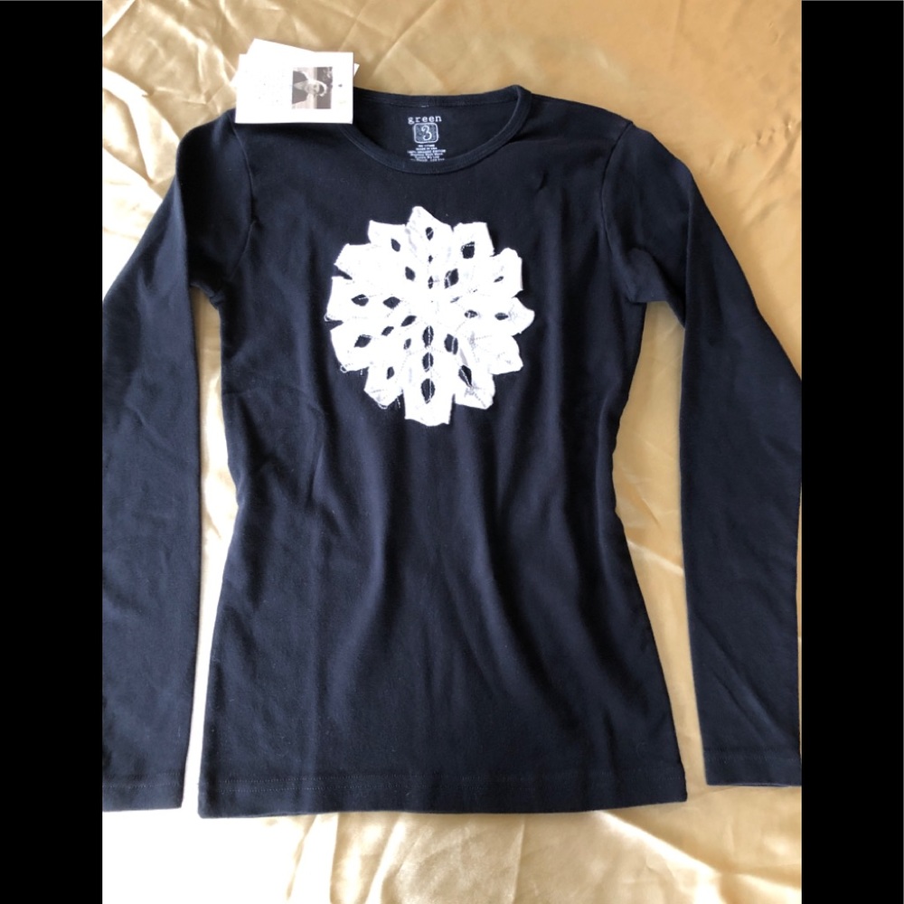 Quality Long Sleeved Snowflake Tshirt, XS